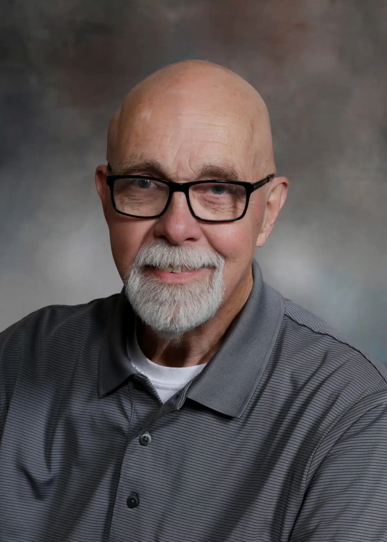 Allen Lake headshot