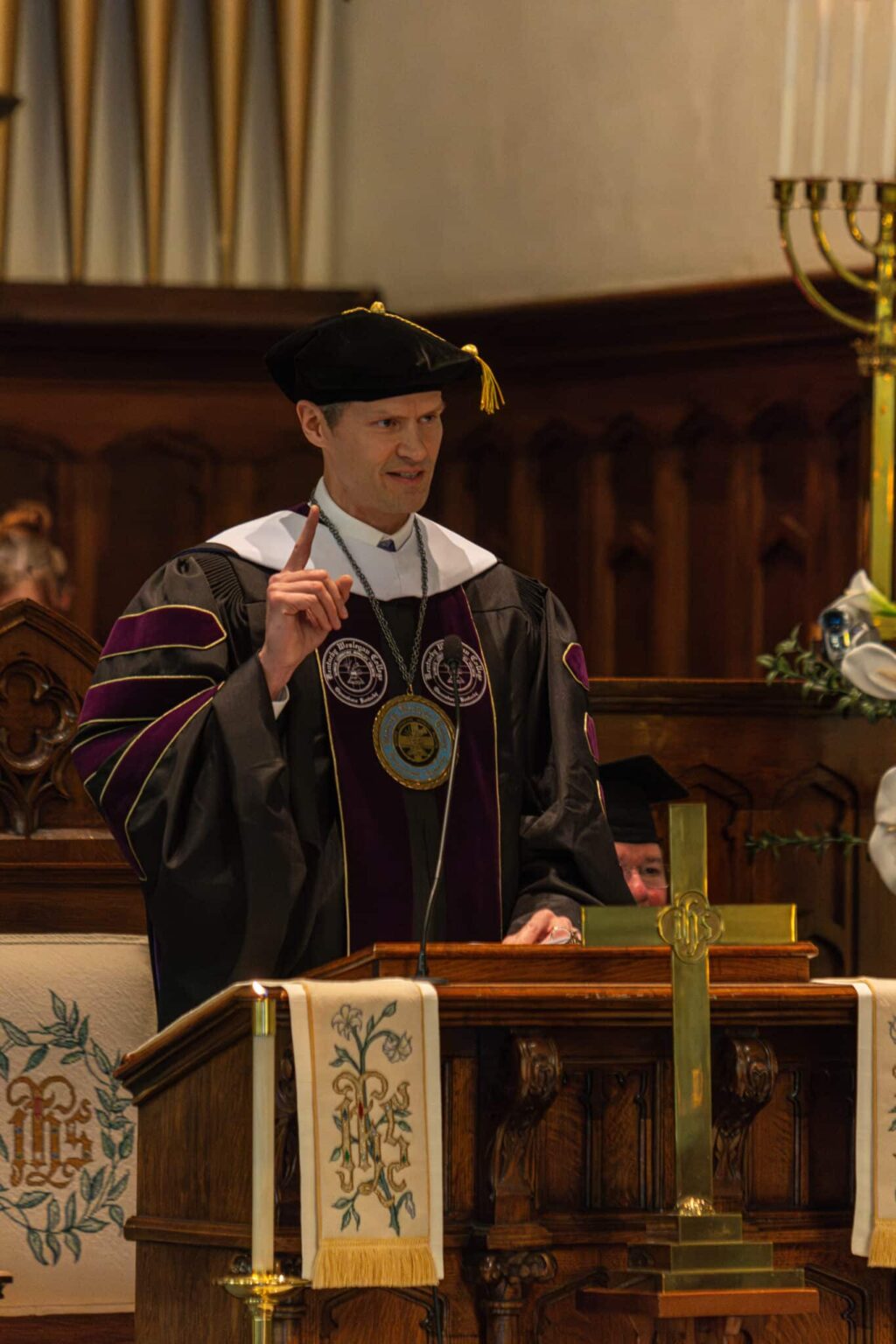 President Dr. Cousins being inaugurated